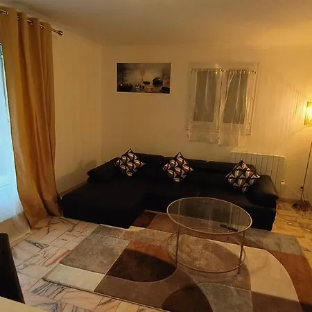 Apartment Dujardin