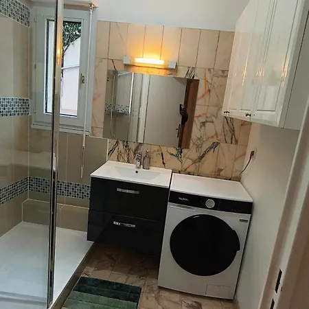 Apartment Dujardin *